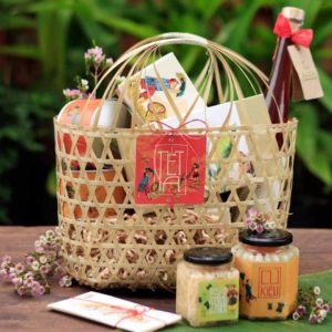 75587483 182009372938221 3958366027498127360 n 300x300 - Giỏ quà Tết Quảng Ngãi cao cấp